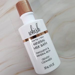 Whish Rose Hip + Lotus Mineral Milk Bath